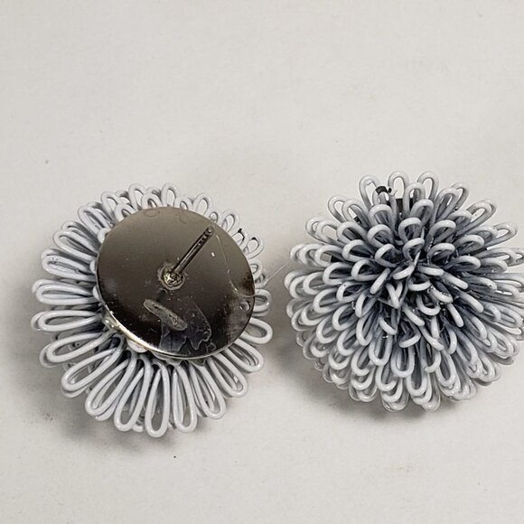 Silver-tone White Pine Cone Stud Earrings Textured Loop Design Modern Jewelry - Picture 6 of 10